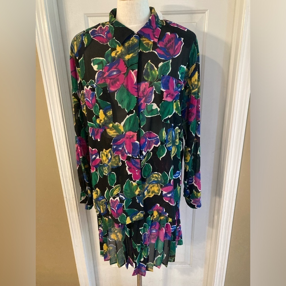 Vintage 2 piece blouse set skirt and top floral - Picture 4 of 13